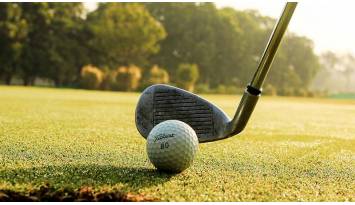 3 imprescindibles para jugar al golf en verano